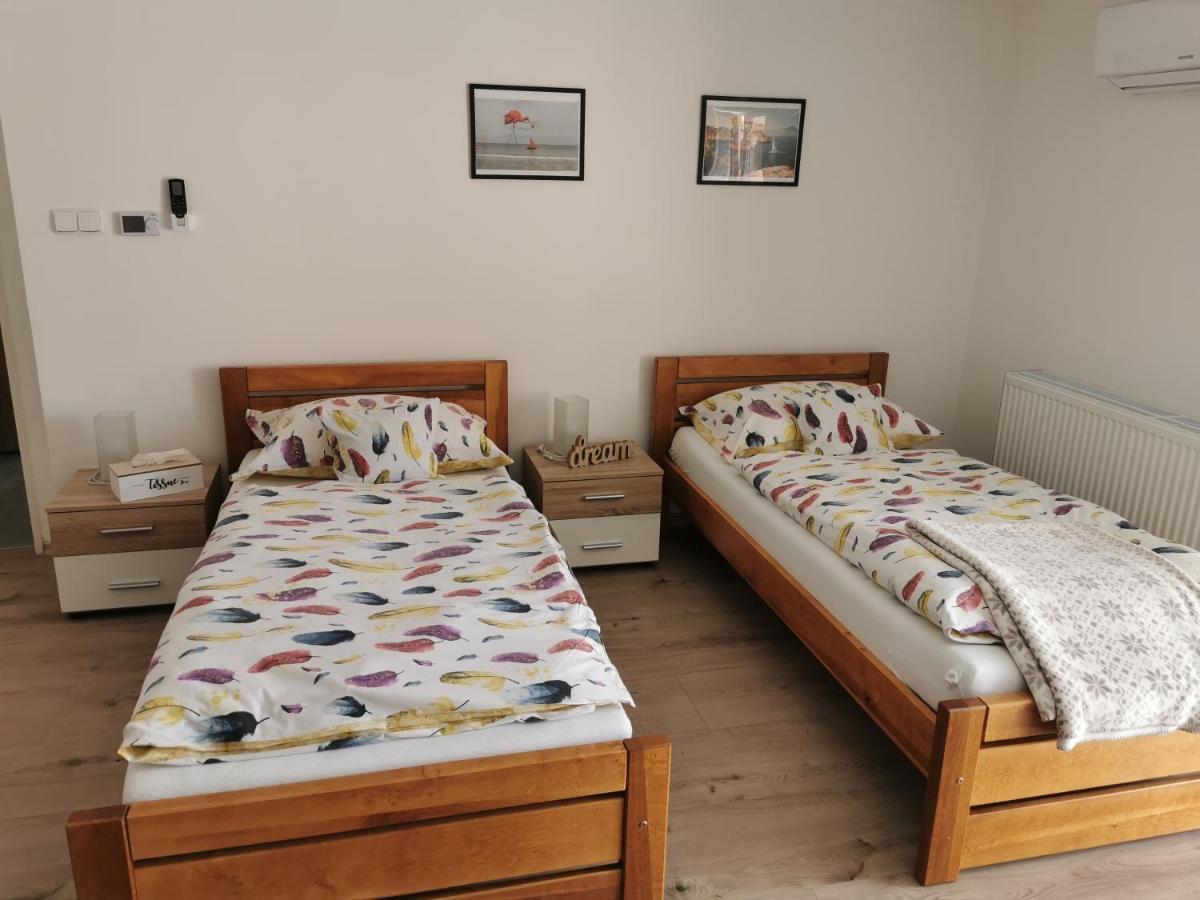 Apartmany Svitkov 79 باردوبيتسه المظهر الخارجي الصورة