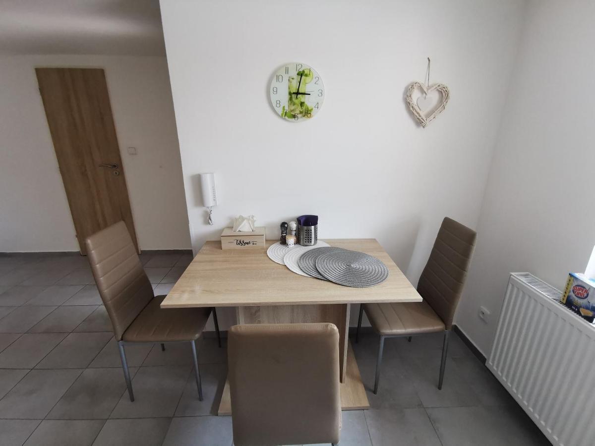 Apartmany Svitkov 79 باردوبيتسه المظهر الخارجي الصورة